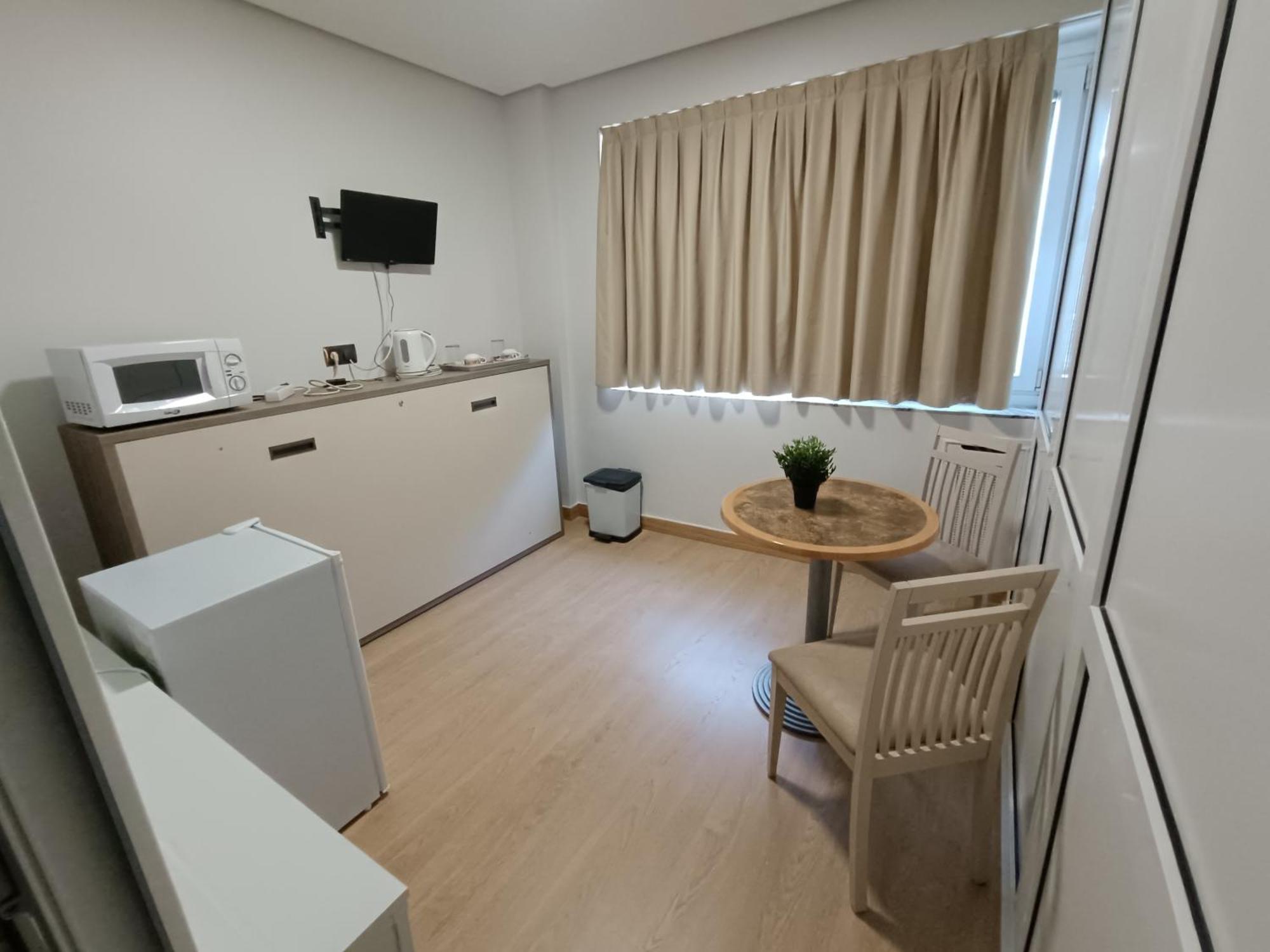 Habitaciones Javier Lvi 0006 บิโตเรีย-กัสเตซ ภายนอก รูปภาพ