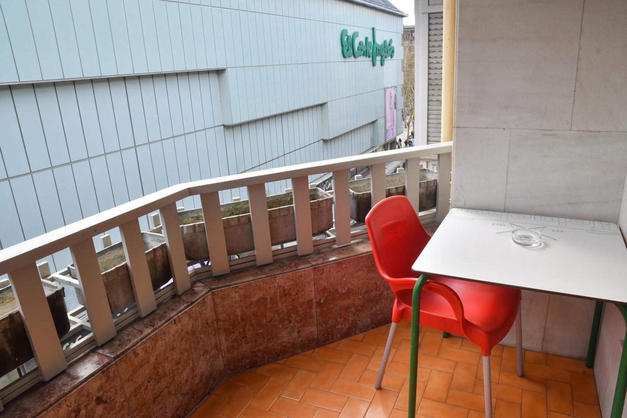 Habitaciones Javier Lvi 0006 บิโตเรีย-กัสเตซ ภายนอก รูปภาพ