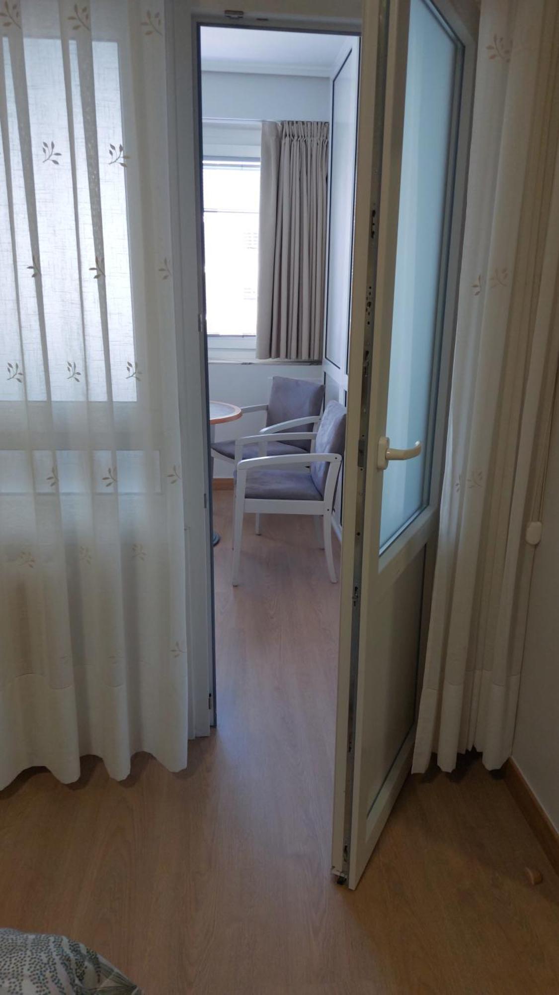 Habitaciones Javier Lvi 0006 บิโตเรีย-กัสเตซ ภายนอก รูปภาพ